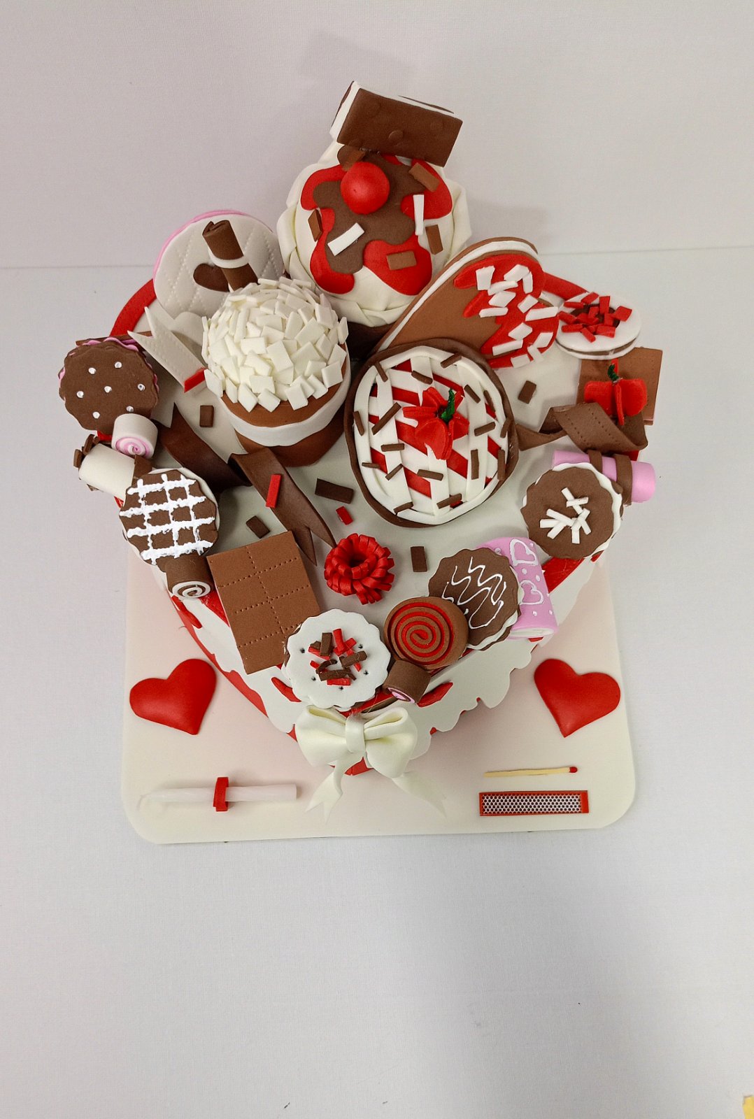 Foam cake box